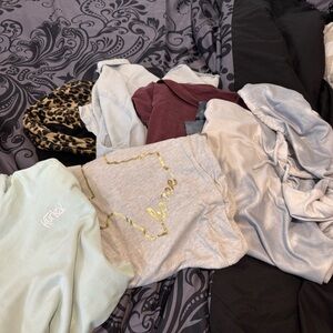 Lot of 6 long sleeve women’s shirts